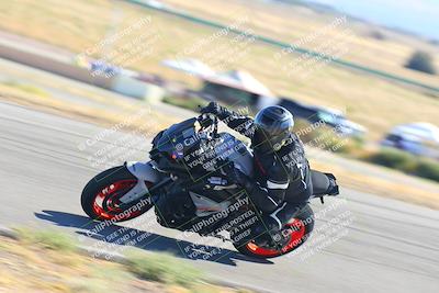 media/Oct-15-2023-TrackXperience (Sun) [[85198ff50b]]/Group 2/session 4 turn 3/